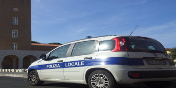 Emergenza Coronavirus, prima dose di vaccino a Pomezia per tutti gli agenti di Polizia Locale